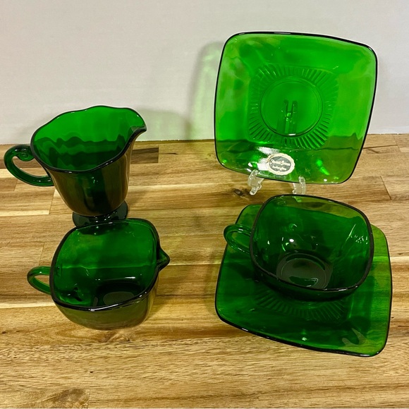 Vintage Anchor Hocking Forest Green 5 Various Pieces - Picture 1 of 9